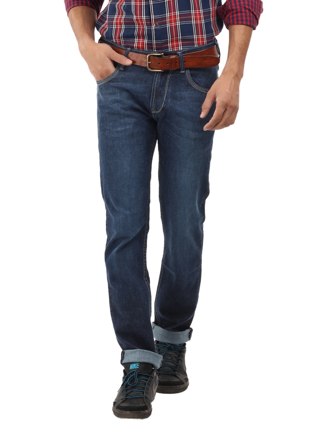 Buy Roadster Men Indigo Blue Jeans - Jeans for Men 94223 | Myntra