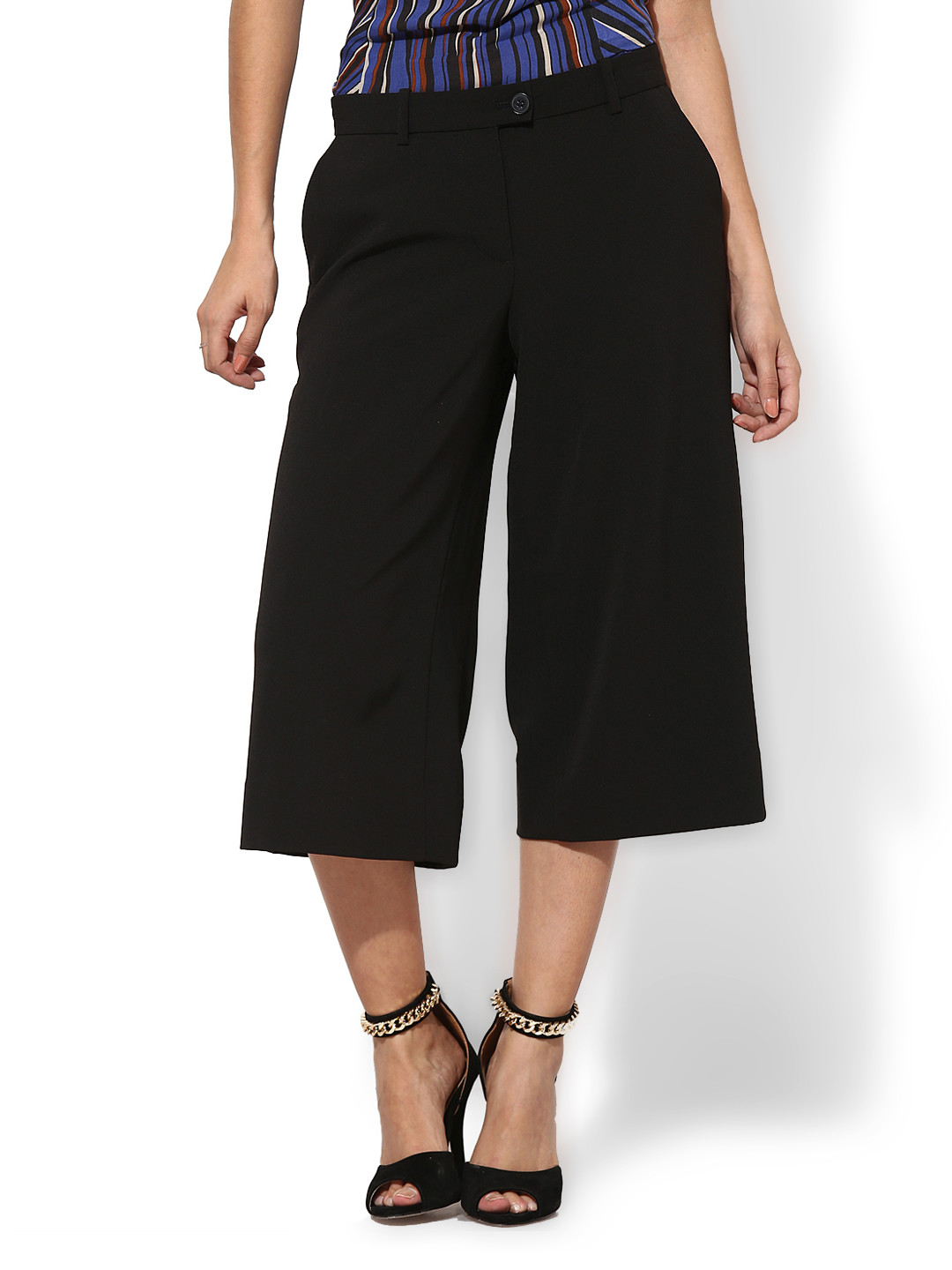 Buy Sisley Women Black Cropped Trousers Trousers for Women 329882