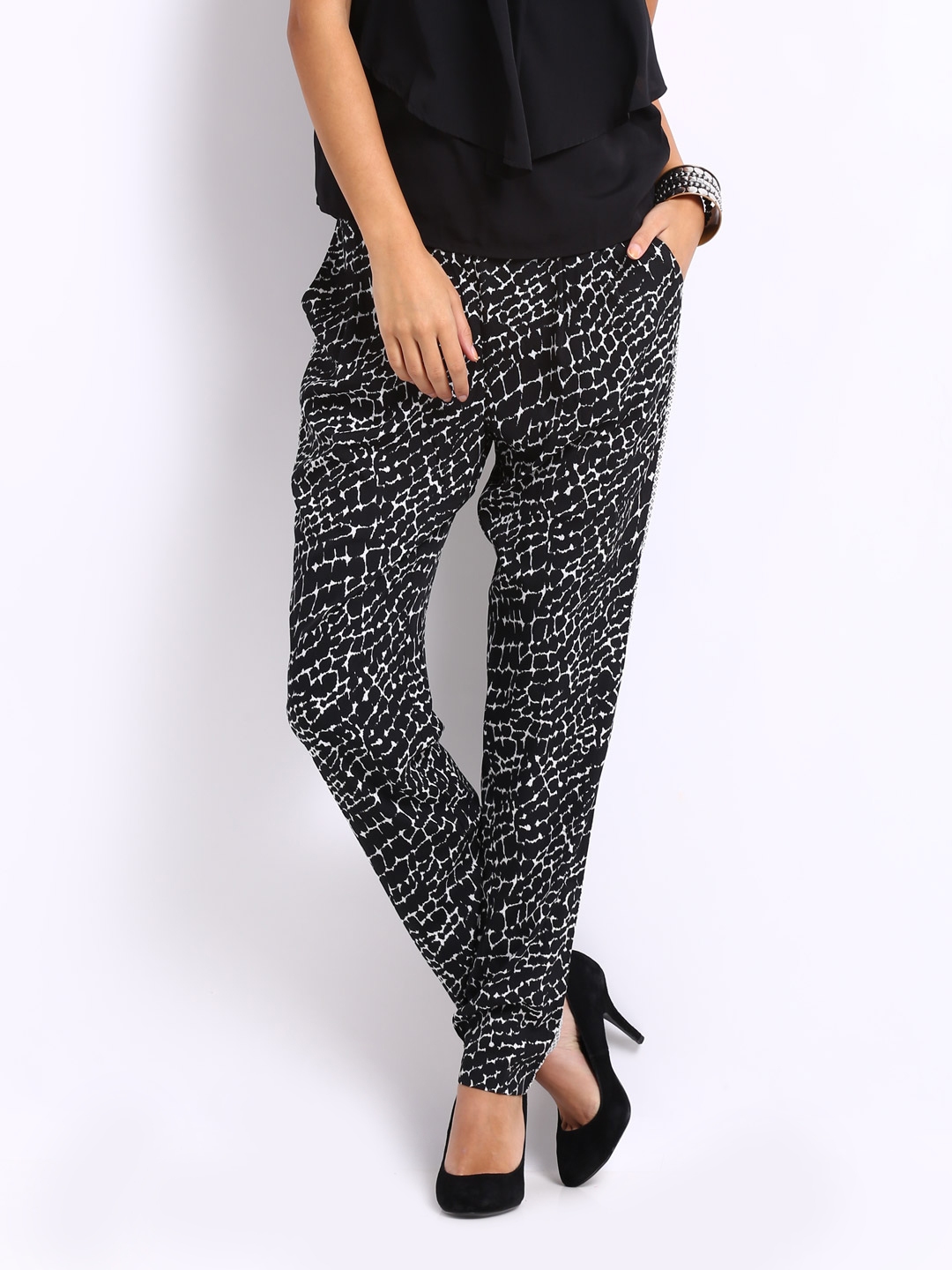 vero moda joggers