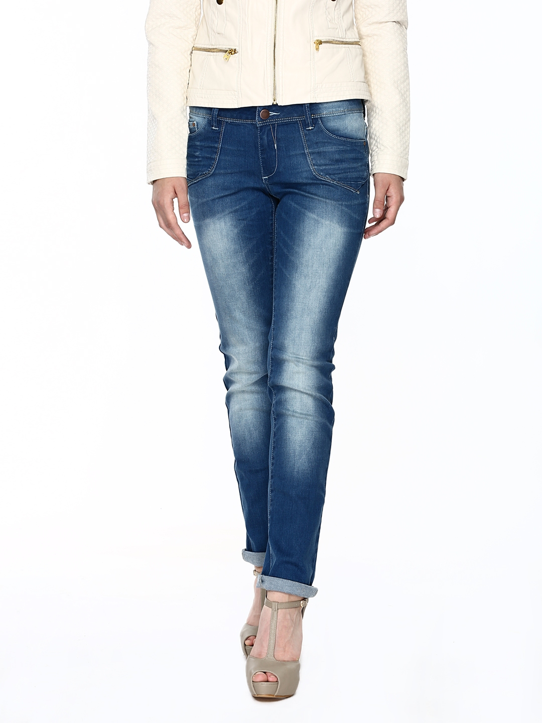 Buy Vero Moda Women Blue Jeans - Jeans for Women 398933 | Myntra