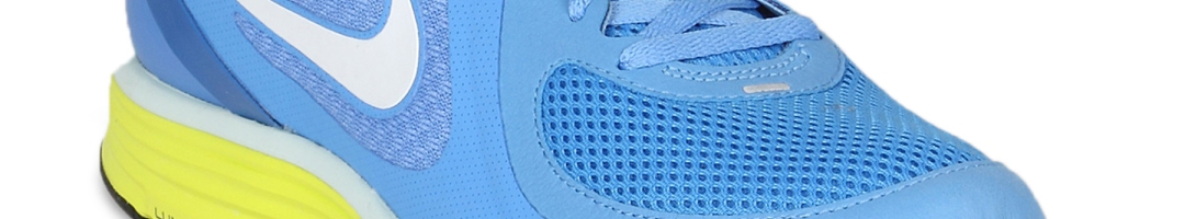 Buy Nike Women's Lunar Swift White Blue Shoe - Sports Shoes for Women ...