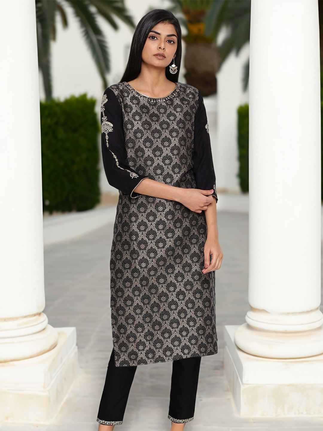 Wine Floral Printed Round Neck Straight Kurti