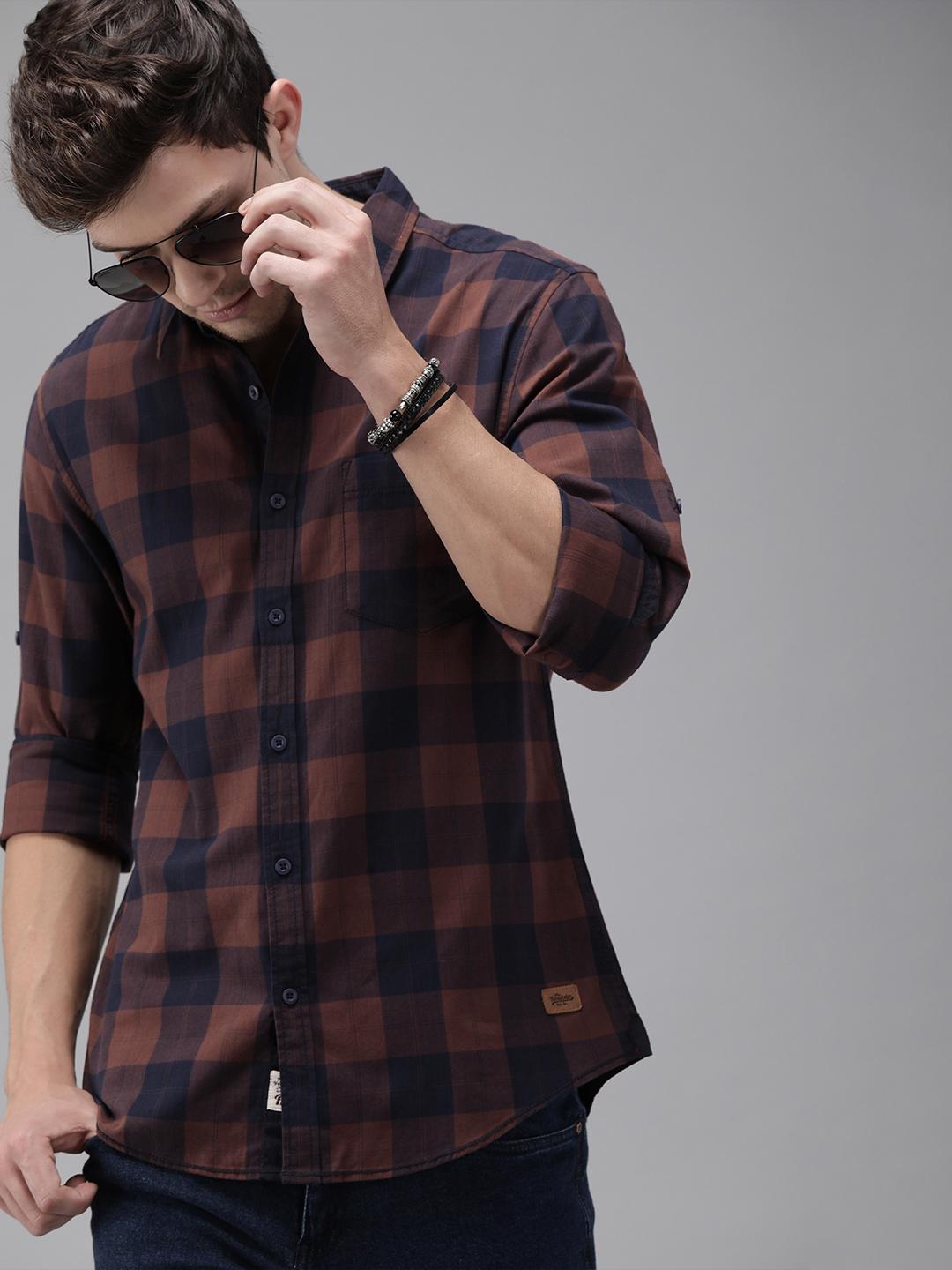 Roadster Men Navy Blue & Rust Red Checked Pure Cotton Casual Shirt