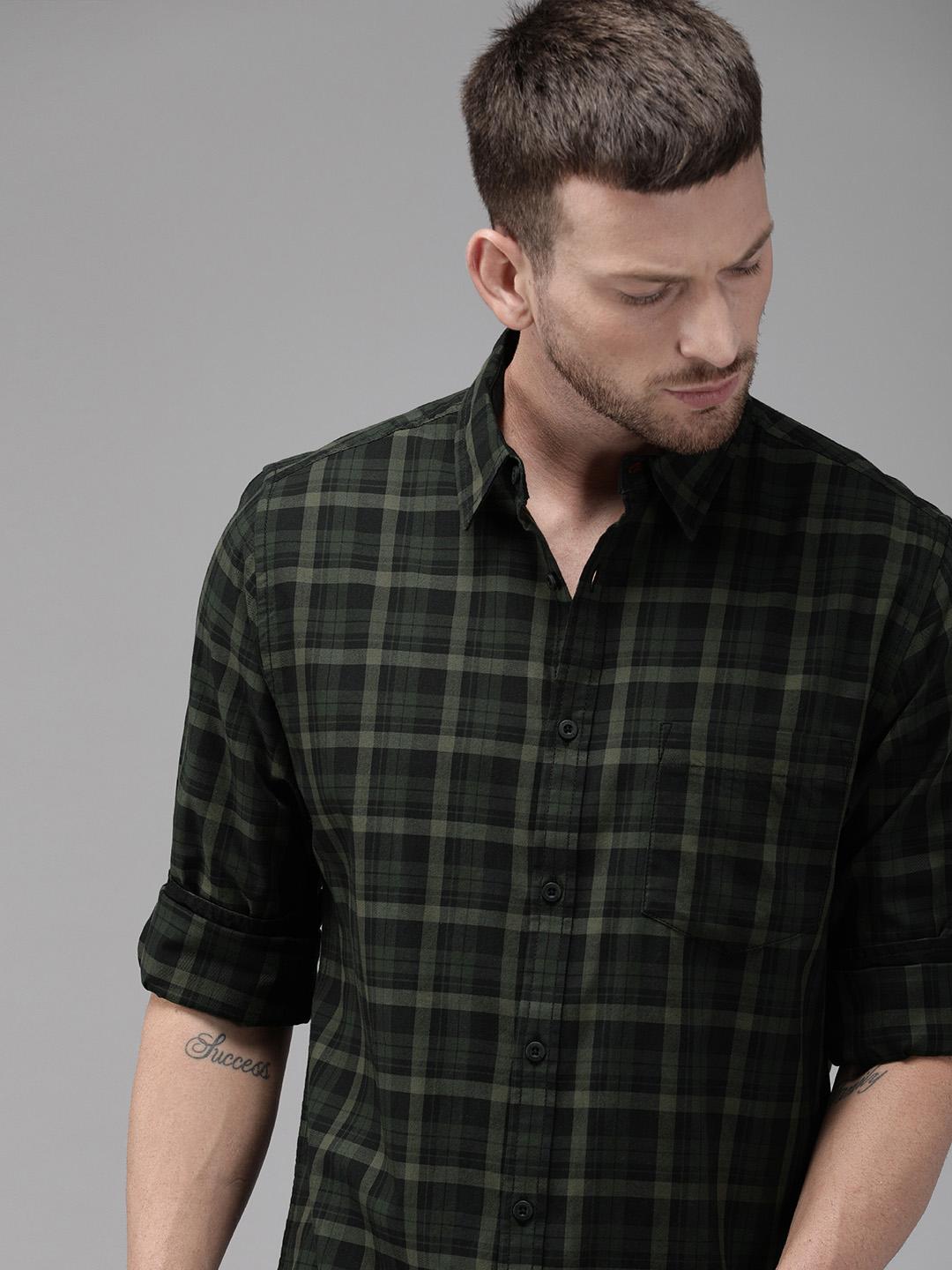 Roadster Men Olive Green & Black Checked Casual Shirt