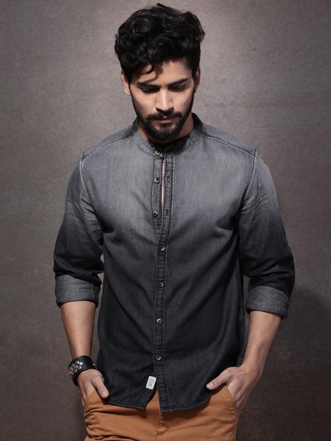 Roadster Men Charcoal Grey Washed Casual Shirt