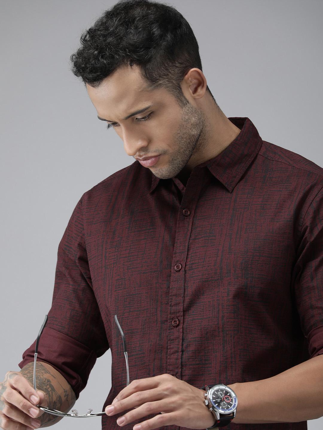 Roadster Men Burgundy Pure Cotton Abstract Printed Casual Shirt