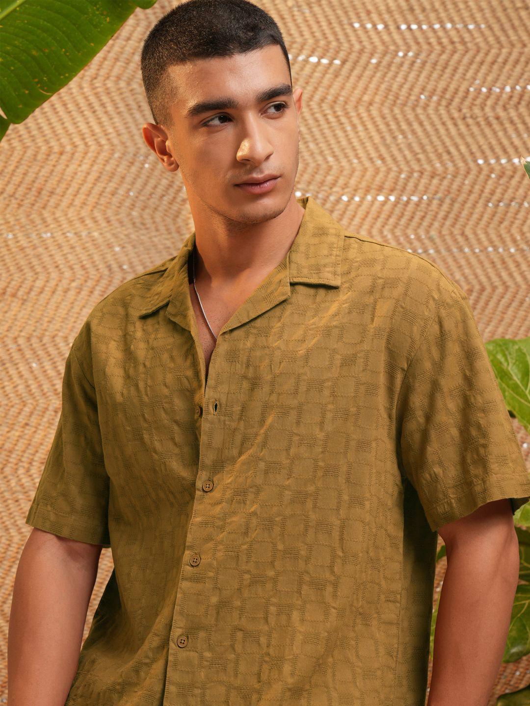 HIGHLANDER Men Dobby Textured Solid Cuban Collar Relaxed Regular Fit Shirt