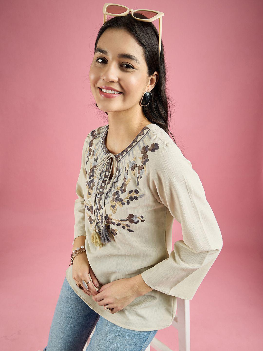 Print Tie-Up Neck Top