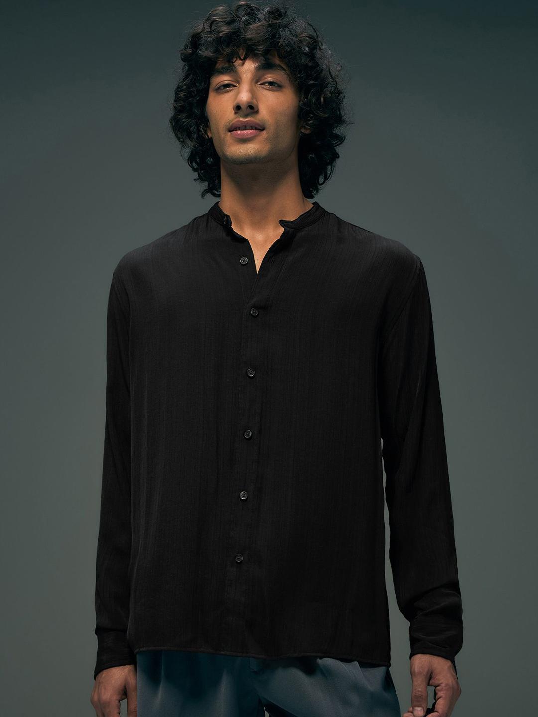 Flying Machine Self Design Spread Collar Long Sleeves Regular Fit Shirt