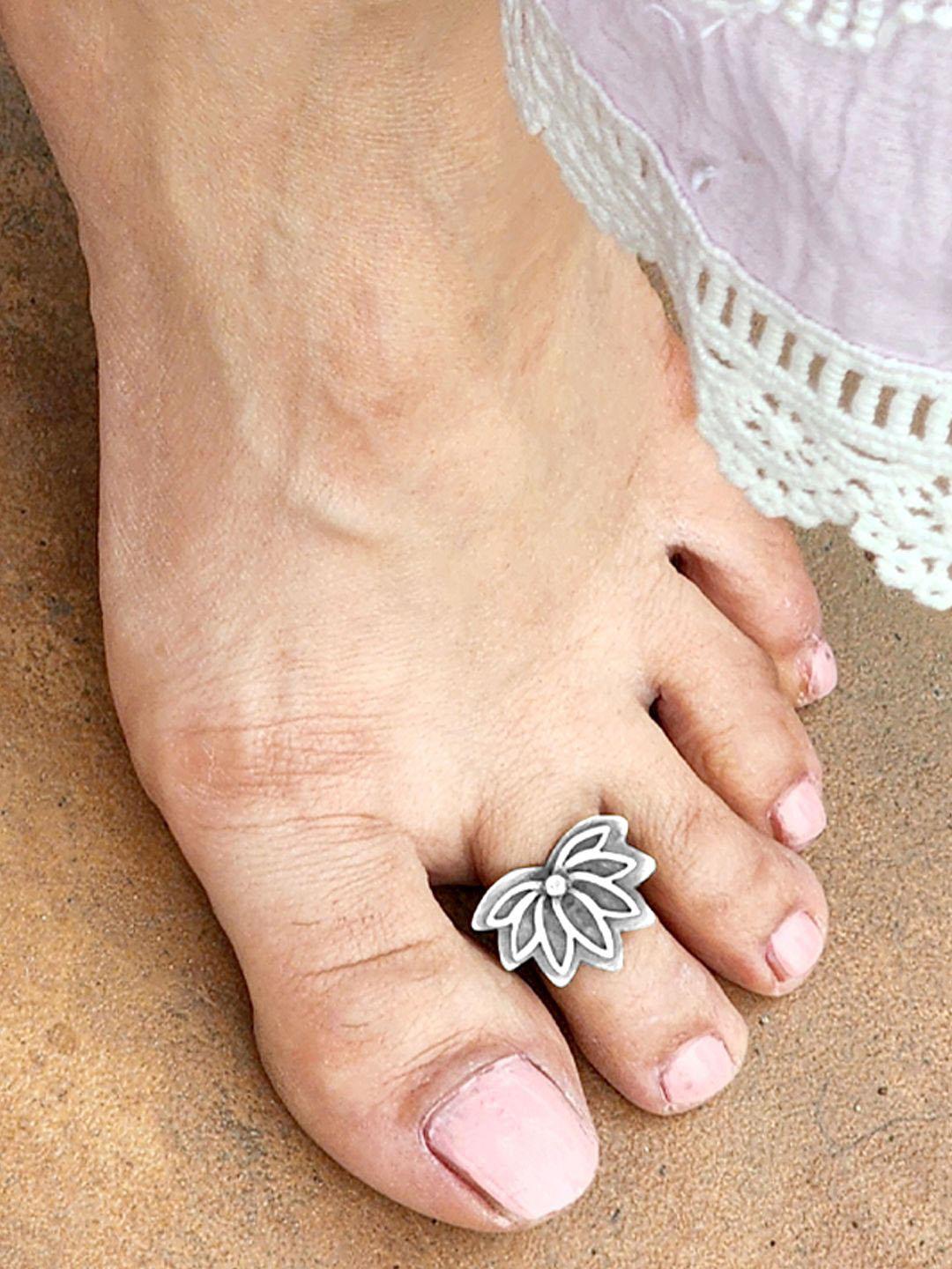 Buy Sangria 925 Sterling Silver Spiral Design Toe Rings - Toe Rings for ...