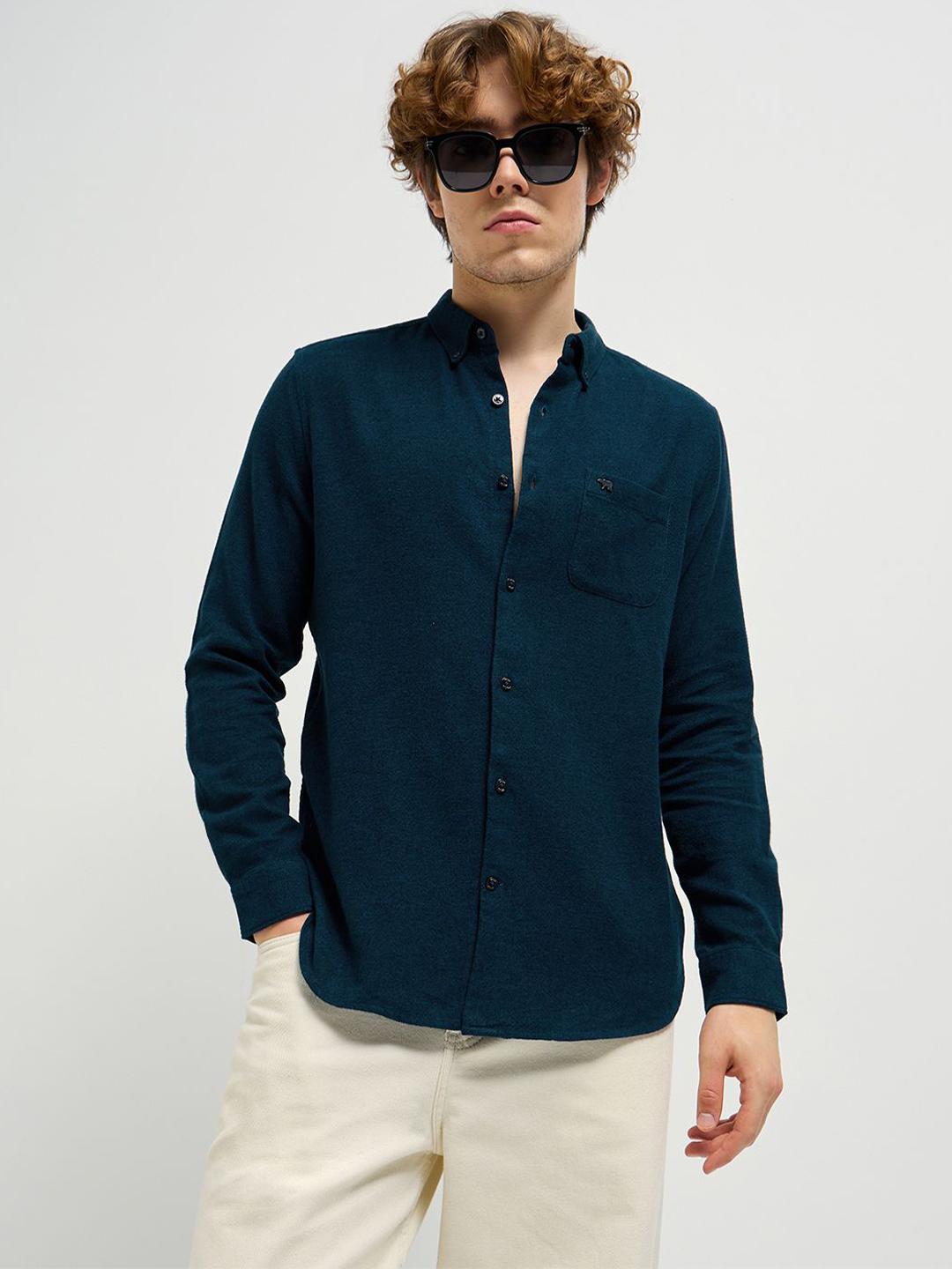THE BEAR HOUSE Men Button-Down Collar Solid Cotton Casual Shirt