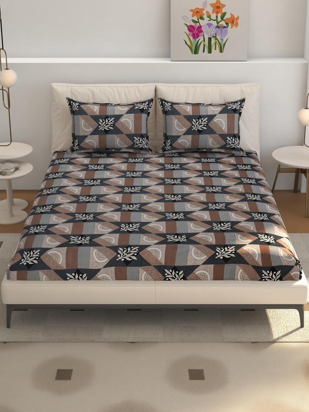 Buy Lunar Days Multicoloured Geometric 160 TC King Bedsheet With 2 Pillow Covers -  - Home for Unisex