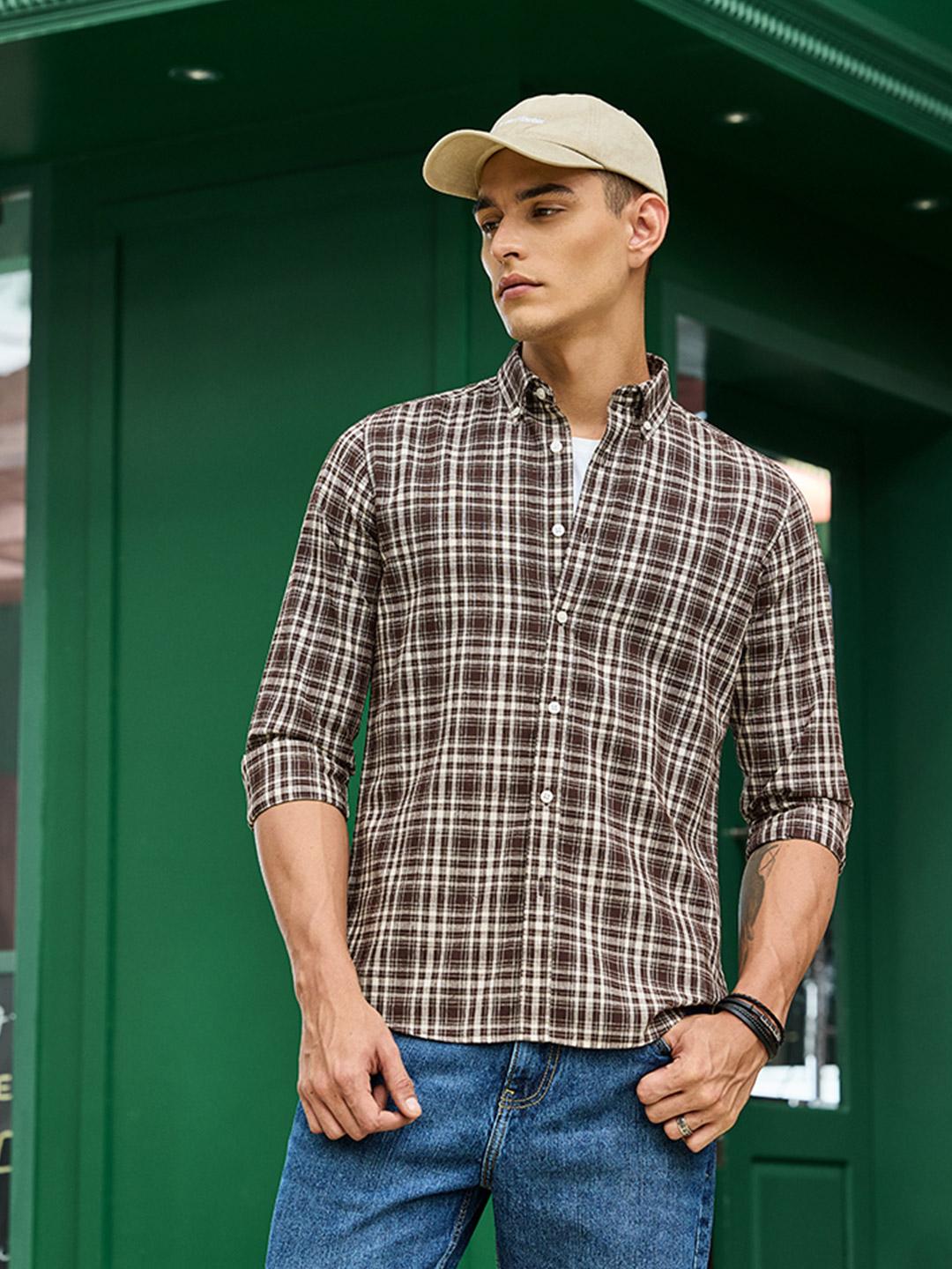 Snitch Men Slim Fit Checked Button-Down Collar Casual Shirt