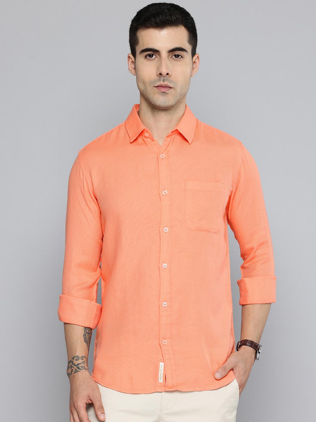 Mufti Pure Cotton Textured Slim Fit Casual Shirt