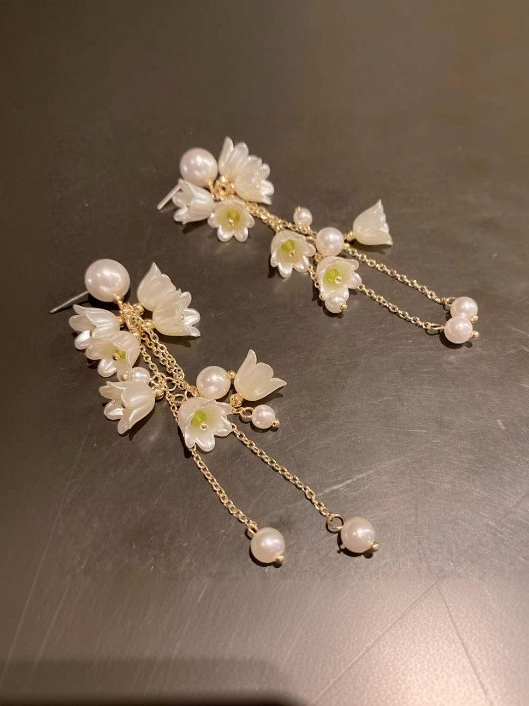 Buy Samridhi DC Floral Drop Earrings - - Accessories for Women