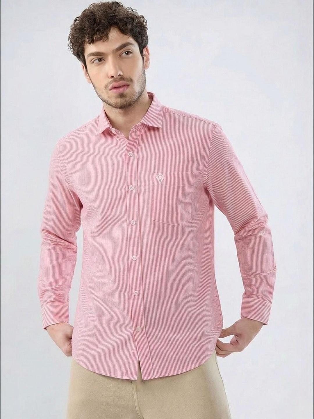 OQUENT Men Standard Pinstripes Striped Casual Shirt