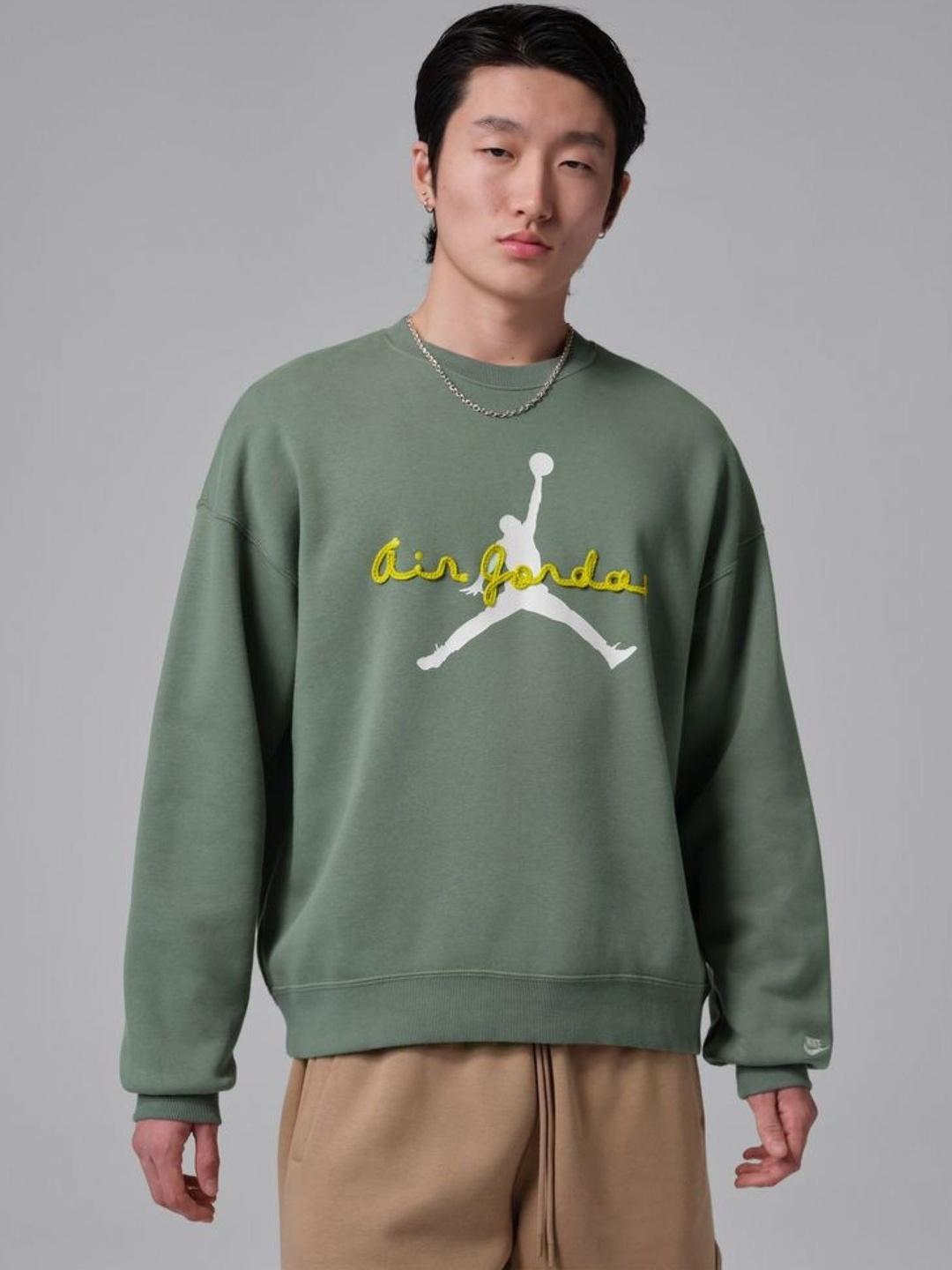 Nike Jordan Brooklyn Men's Fleece Crewneck Sweatshirt - - Apparel for Men deal on Myntra