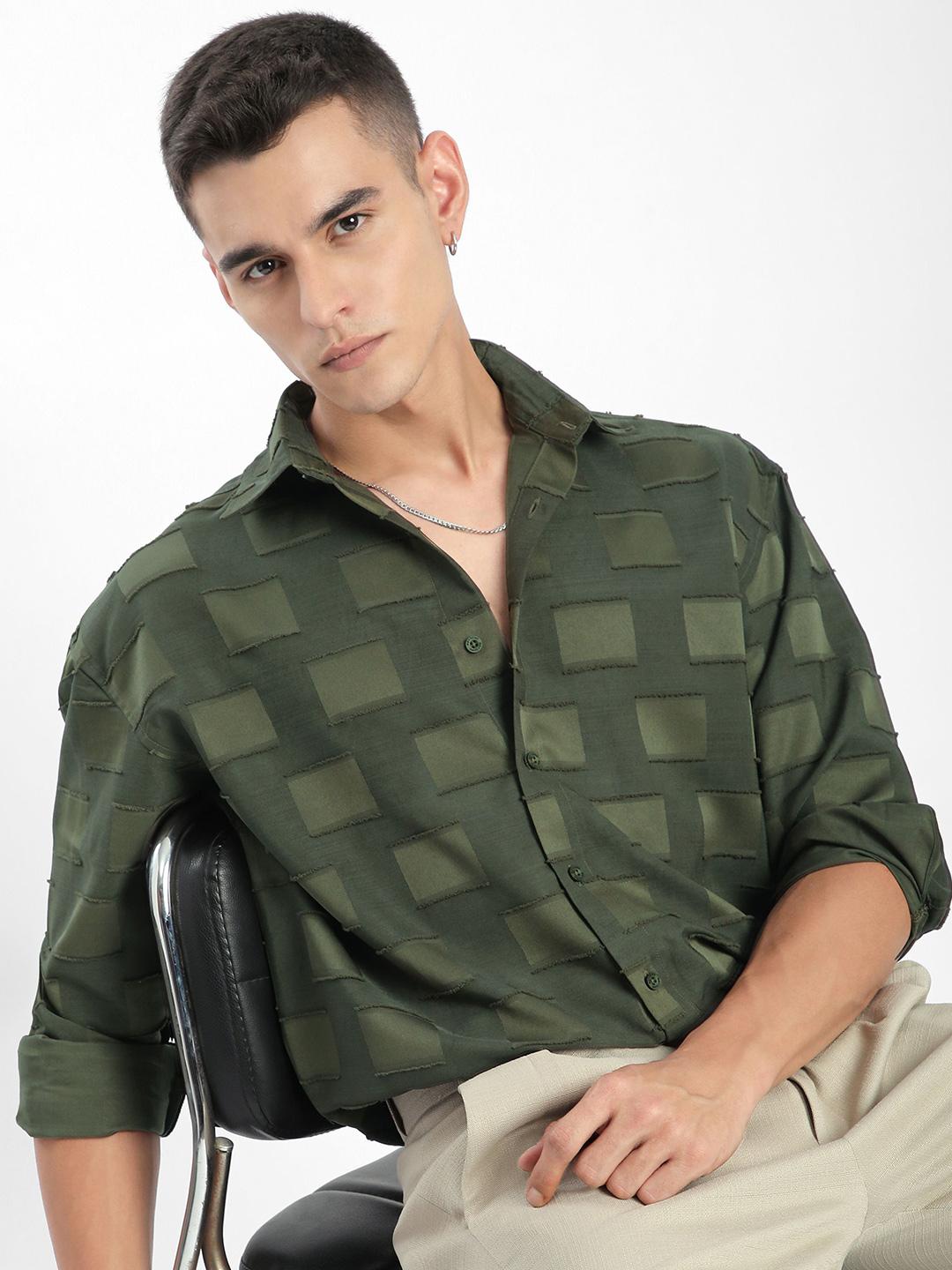 Beyoung Men Relaxed Fit Spread Collar Textured Casual Shirt