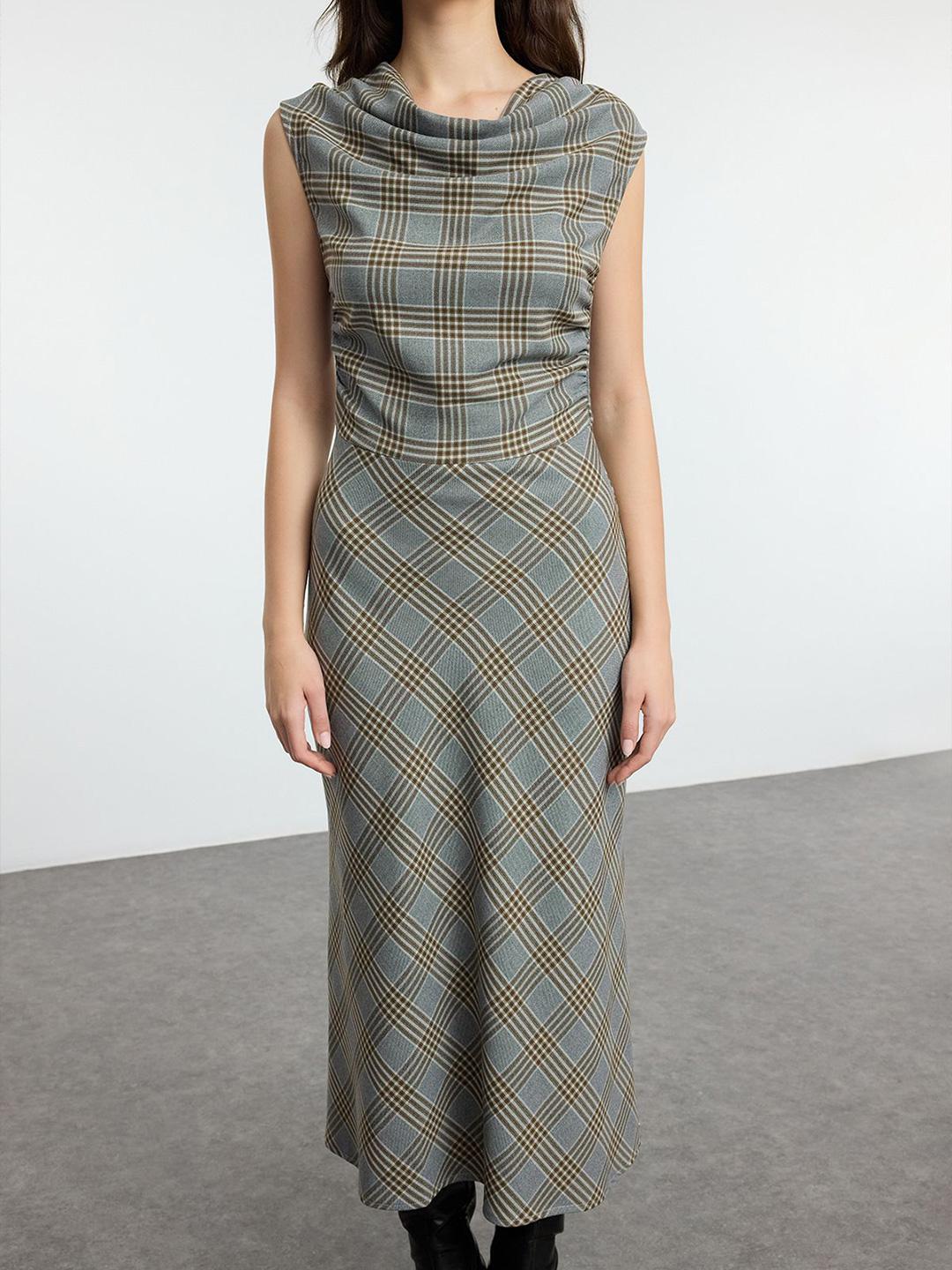 Cowl neck A-line color block dress