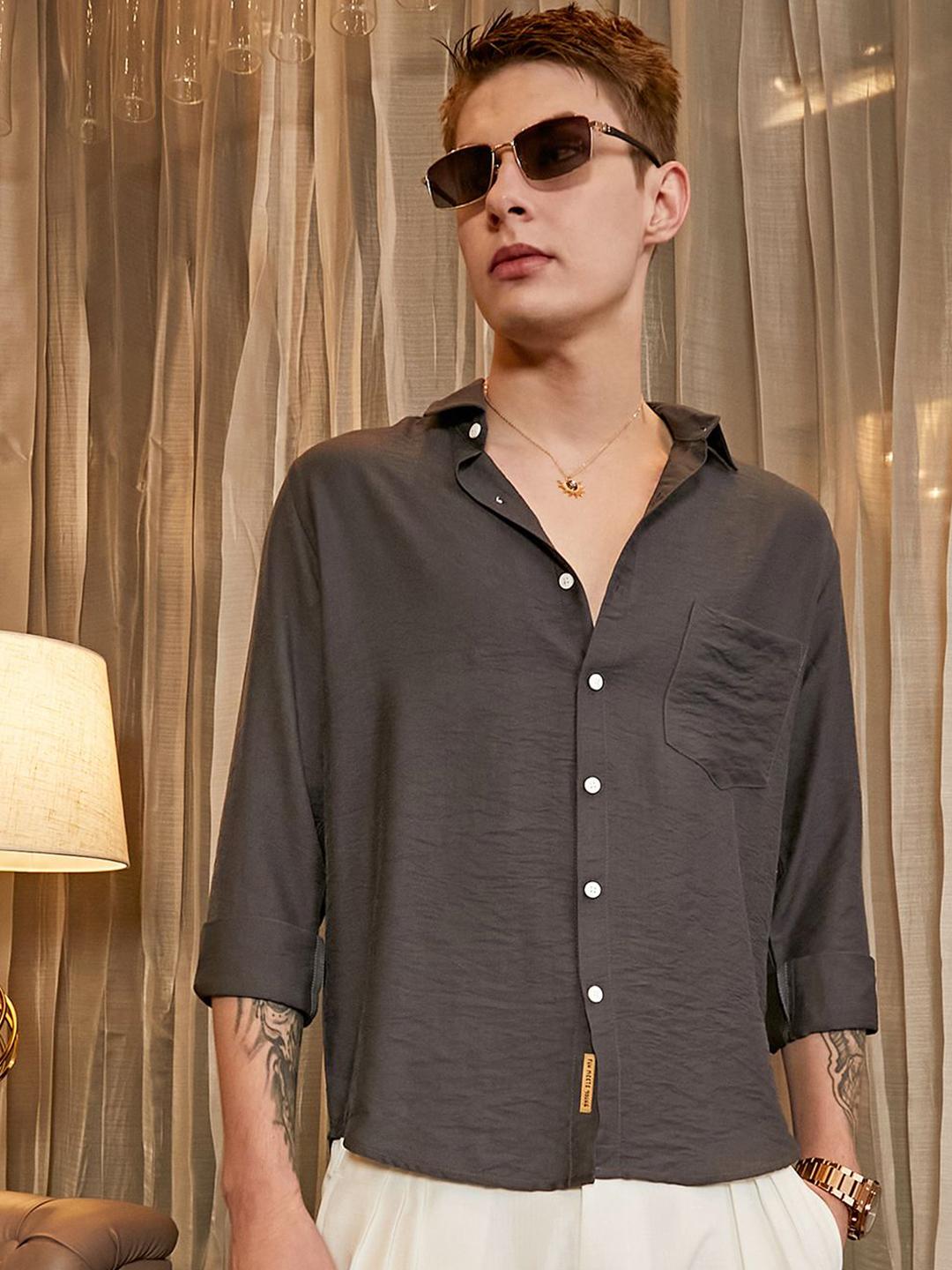 Campus Sutra Men Comfort Fit Spread Collar Solid Casual Shirt