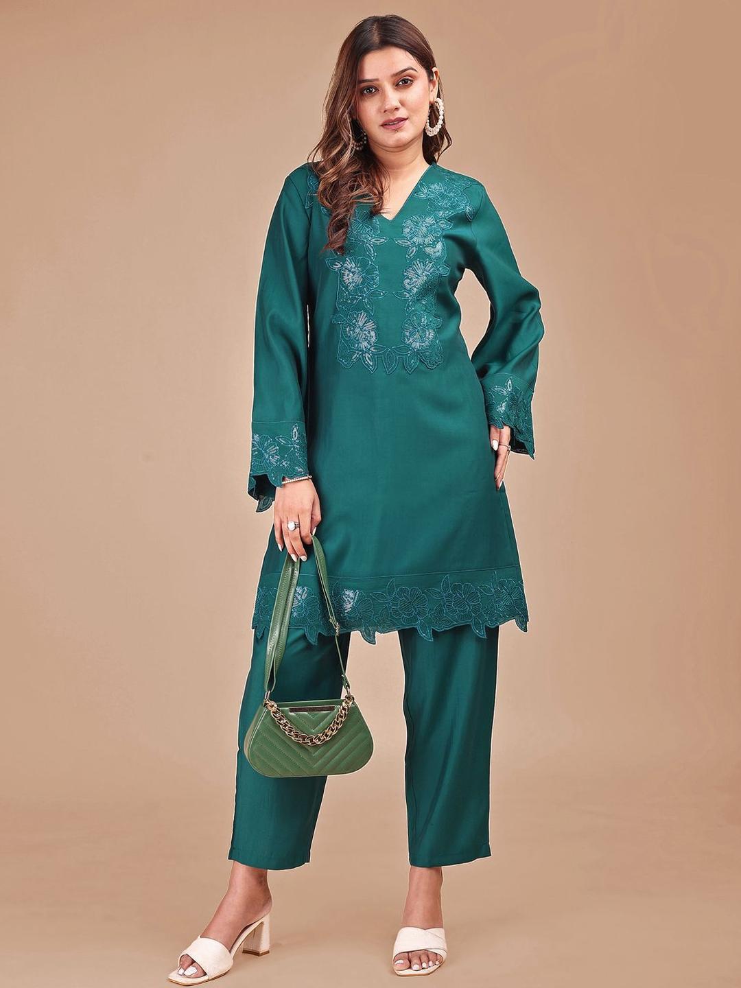 Buy Tikhi Imli Embroidered V Neck Tunic & Trousers Co OrdsSet - - Apparel for Women