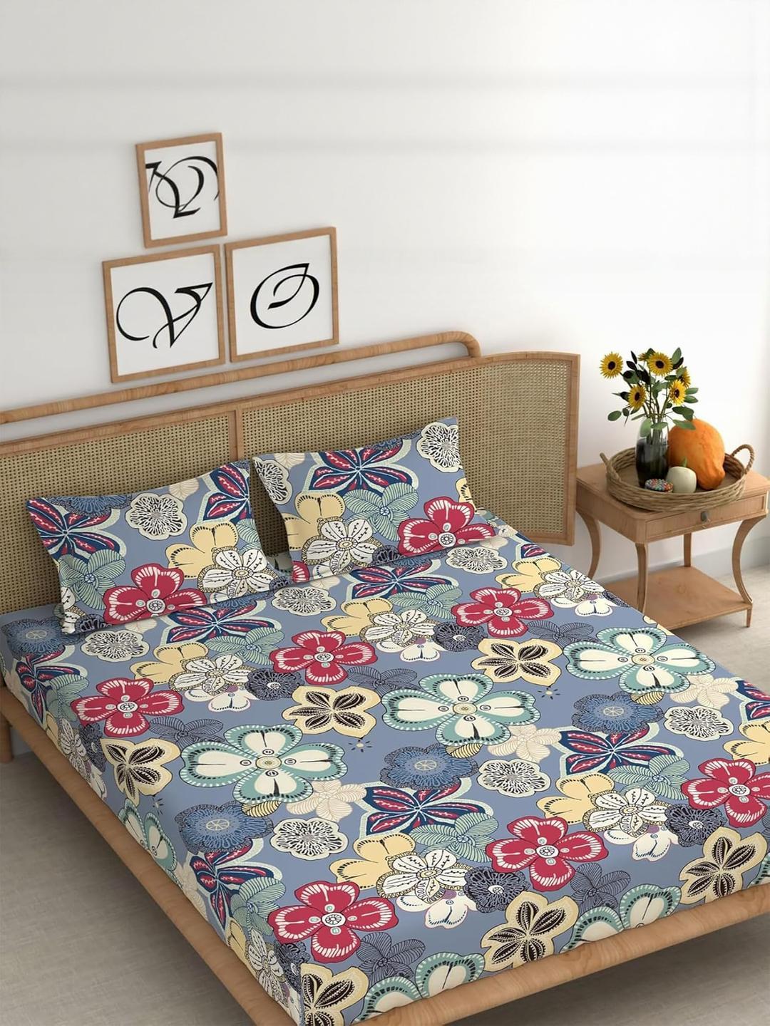 Buy TINDLER KNOTS Multicoloured Floral 300 TC King Bedsheet With 2 Pillow Covers -  - Home for Unisex