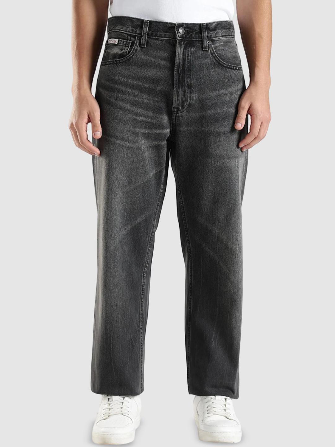 Calvin Klein Jeans Men Straight Fit Mid-Rise Light Fade Cotton Jeans