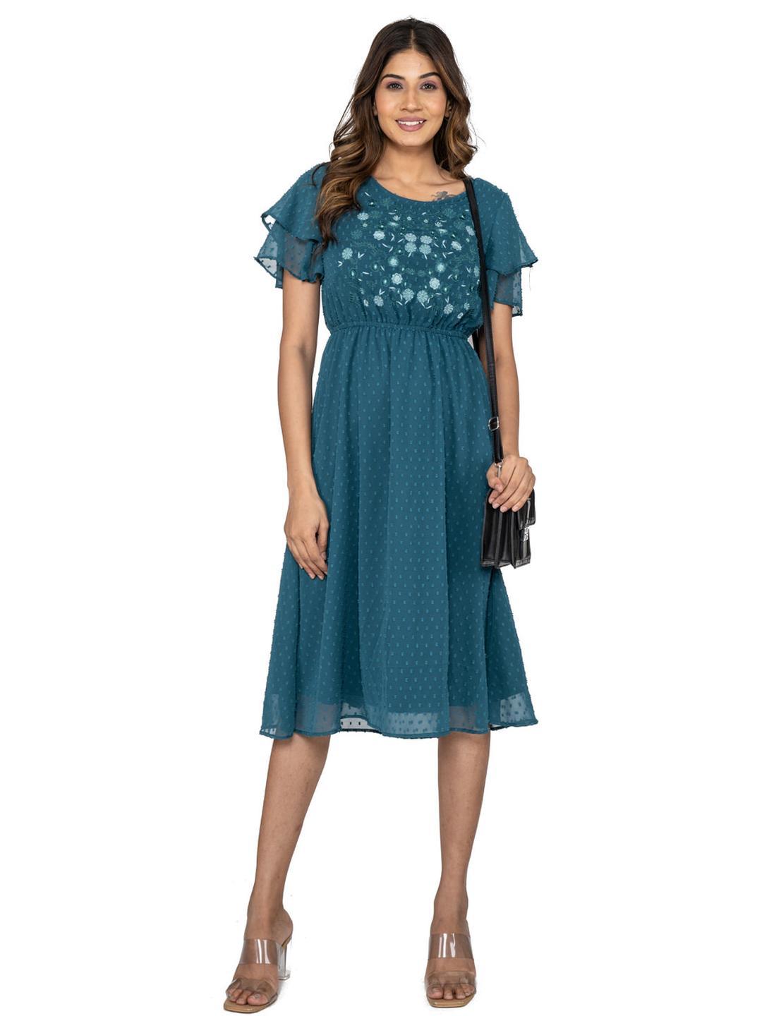 Women's Gothic Floral Embroidered Flared Sleeved Formal Dress
