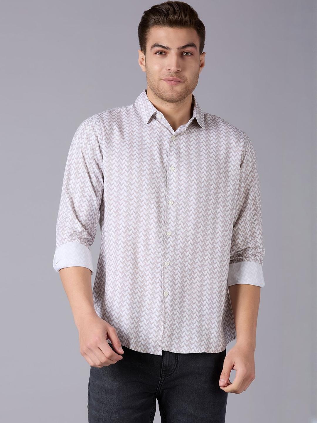 Mast & Harbour Men Checked Spread Collar Casual Shirt