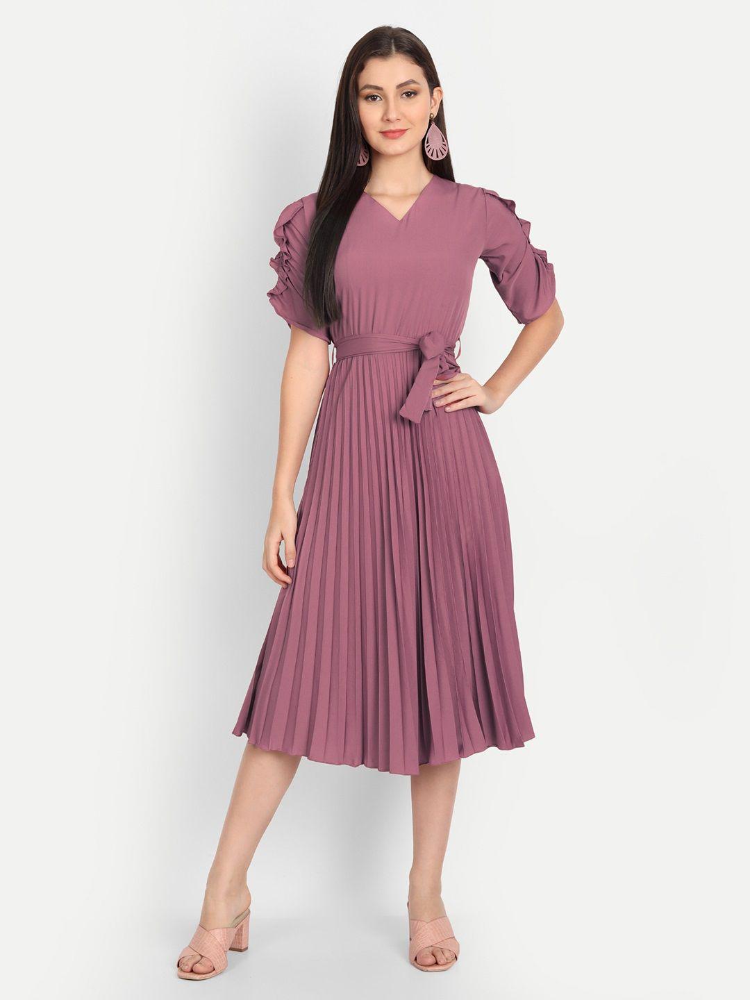 Women's V-neck pleated dress main image 0
