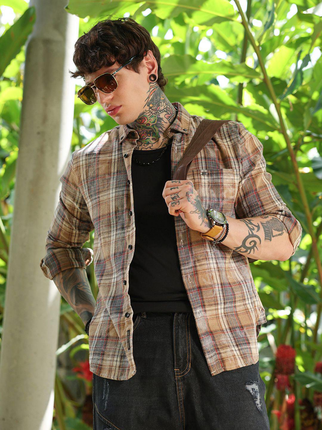 Campus Sutra Men Checked Comfort Slim Fit Faded-Plaid Casual Shirt