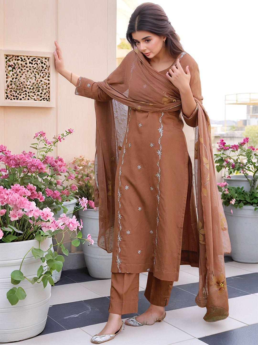Women Embroidered Thread Work Kurta & Trousers With Dupatta