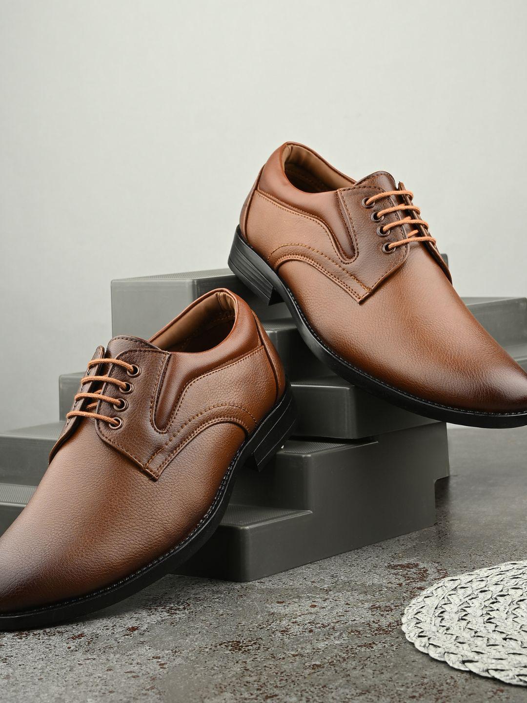 Buy Butello Men Leather Sneakers - Casual Shoes for Men 33170467 | Myntra