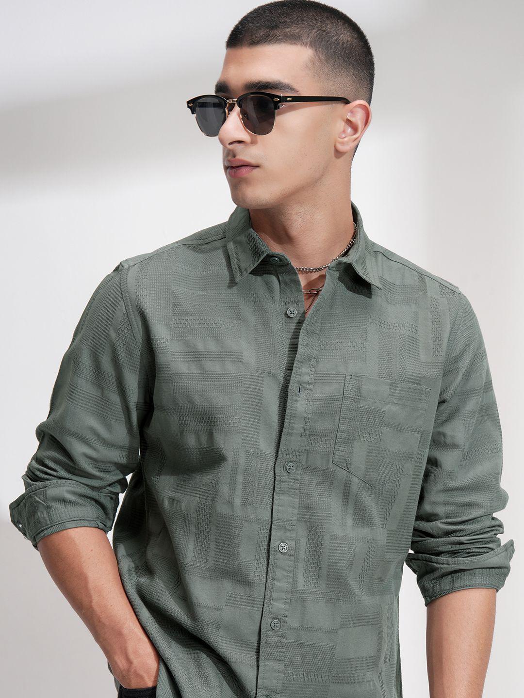 HIGHLANDER Men Comfort Fit Textured Spread Collar Casual Regular Fit Shirt