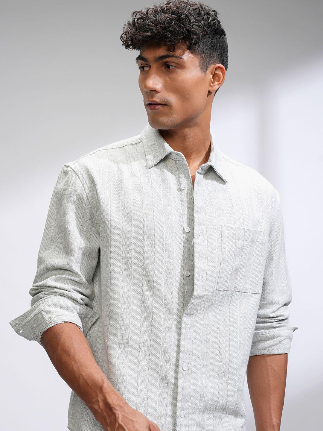 HIGHLANDER Men Comfort Relaxed Fit Spread Collar Textured Casual Shirt