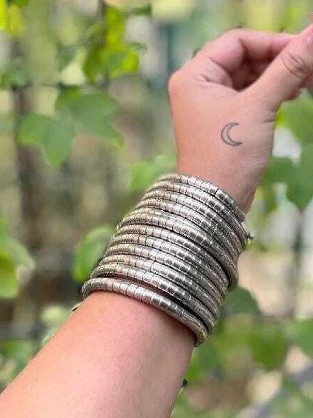 Buy Sangria Silver Spiral Bangle -  - Accessories for Women