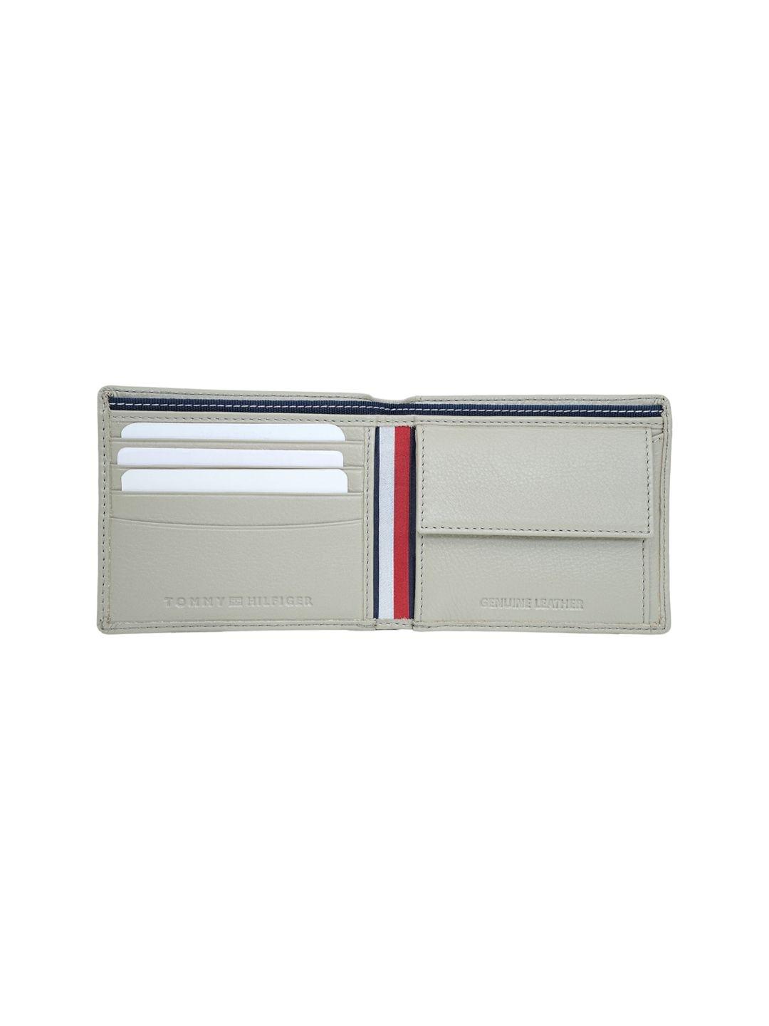 Tommy Hilfiger Men Textured Leather Two Fold Wallet