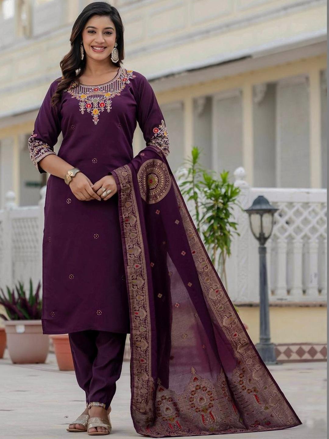 Creeper cross stitch kurta set main image 1