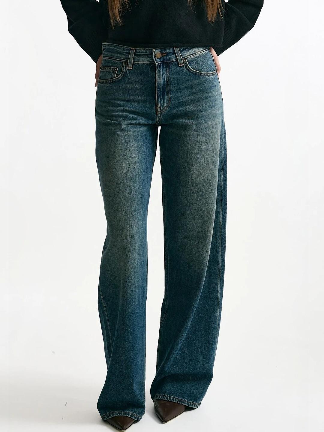 VBEAUTI Women Jean Relaxed Fit High-Rise Light Fade Stretchable Jeans