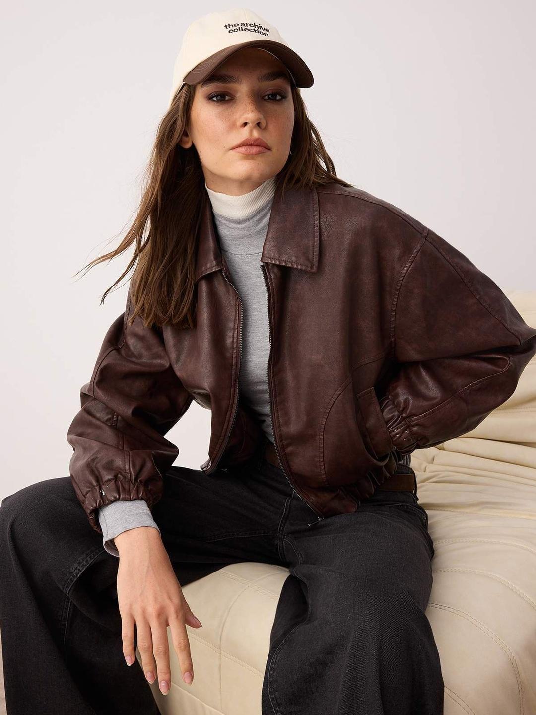 Trendyol Spread Collar Long Sleeves Crop Bomber Jacket