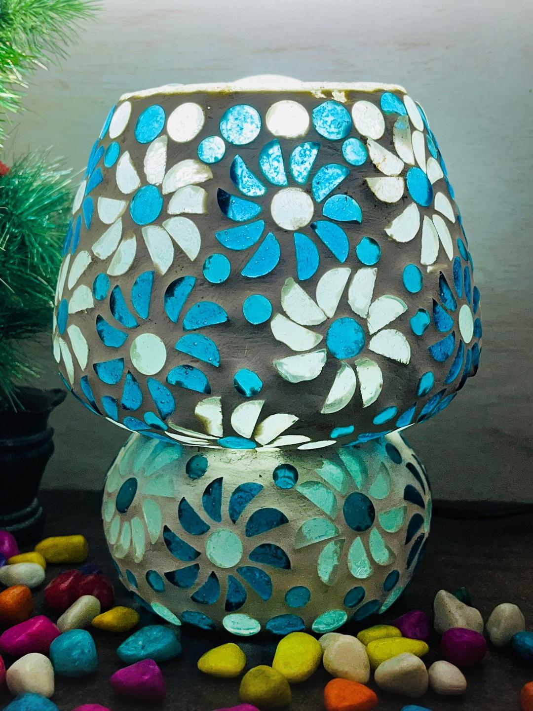 Photo inspiration: Visual Reference: Buy Diwam Handicrafts White Glass Textured Abstract Shaped Table Lamp