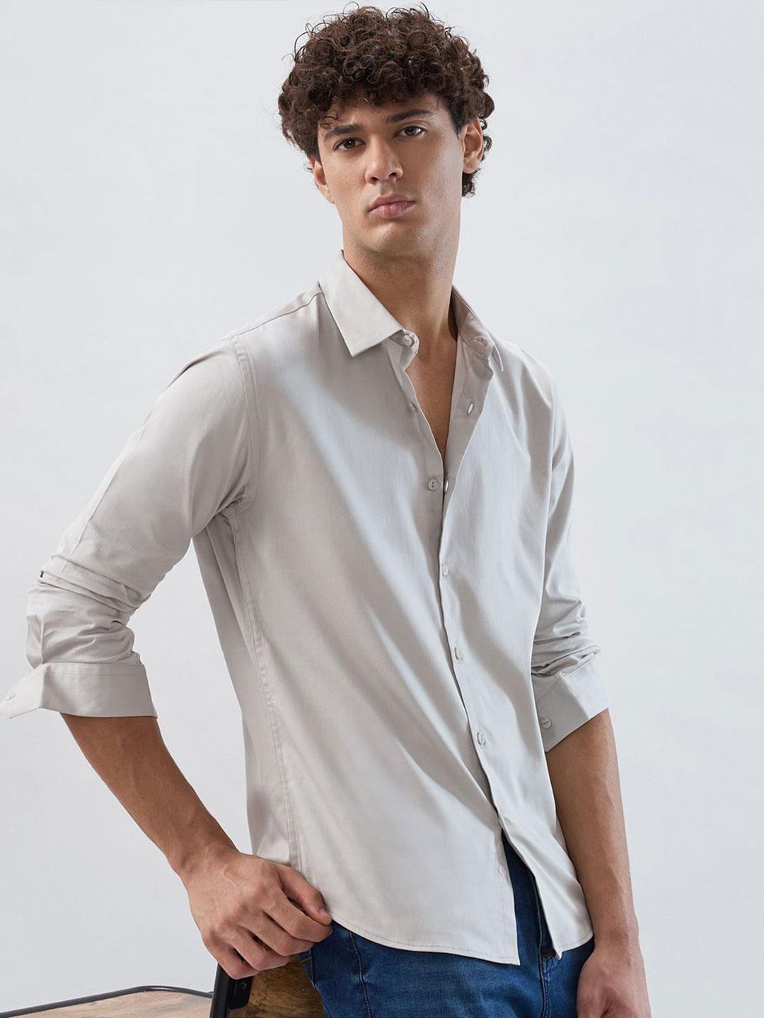 HERE&NOW Men Solid Spread Collar Cotton Casual Shirt