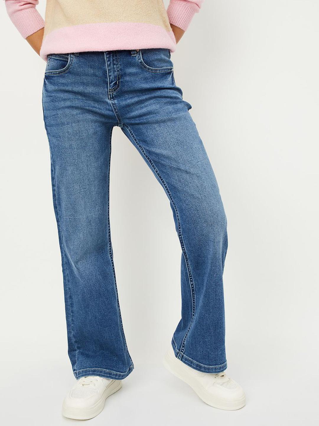 max Women Regular Fit Mid-Rise Light Fade Jeans