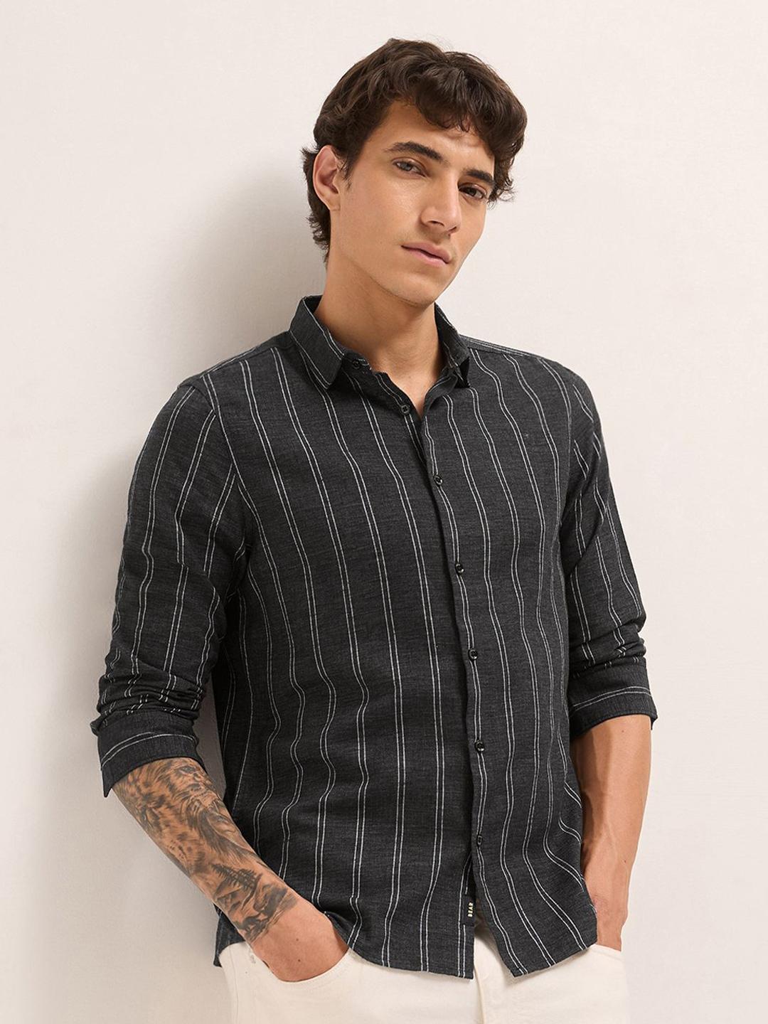 Vvblm Buy THE BEAR HOUSE Men Slim Fit Vertical Striped Spread Collar Casual ...