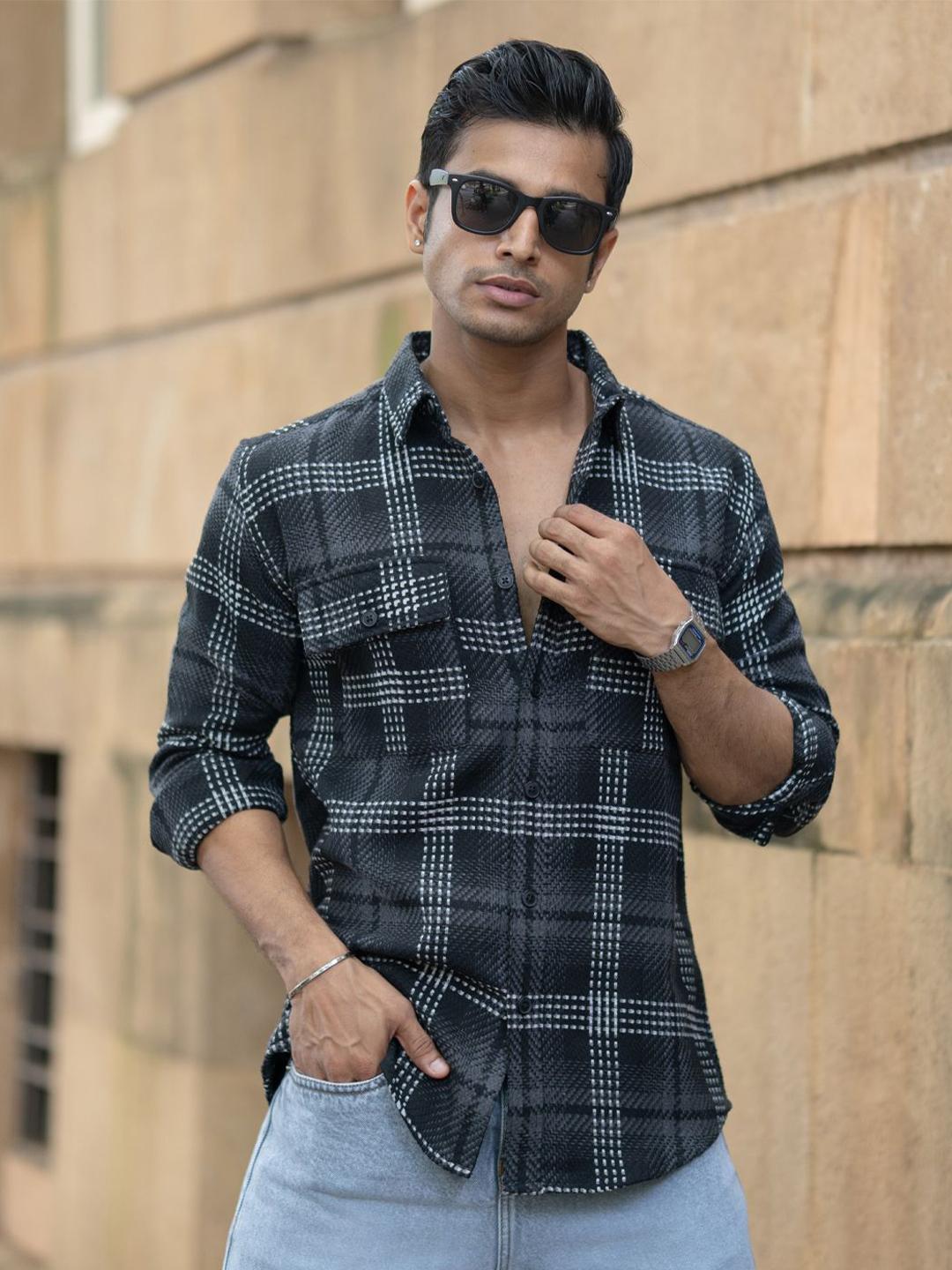 Powerlook Men Checked Spread Collar Casual Shirt
