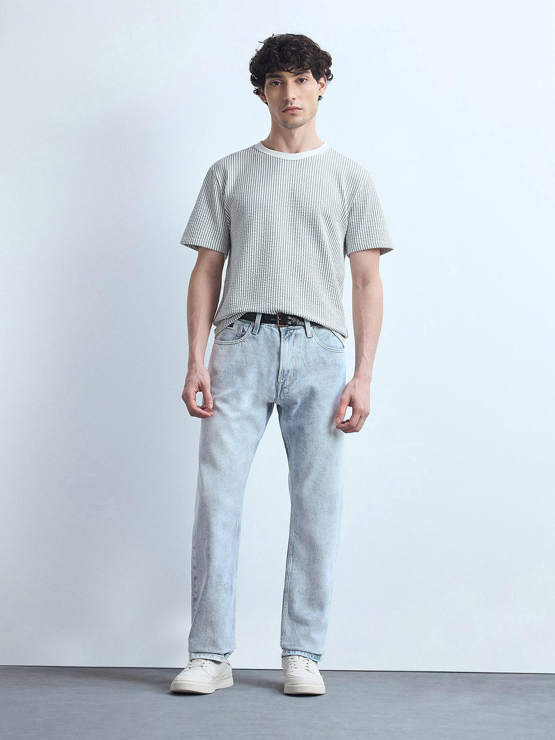 Flying Machine Men F33 Straight Fit Mid-Rise Clean Look Non Stretchable Jeans