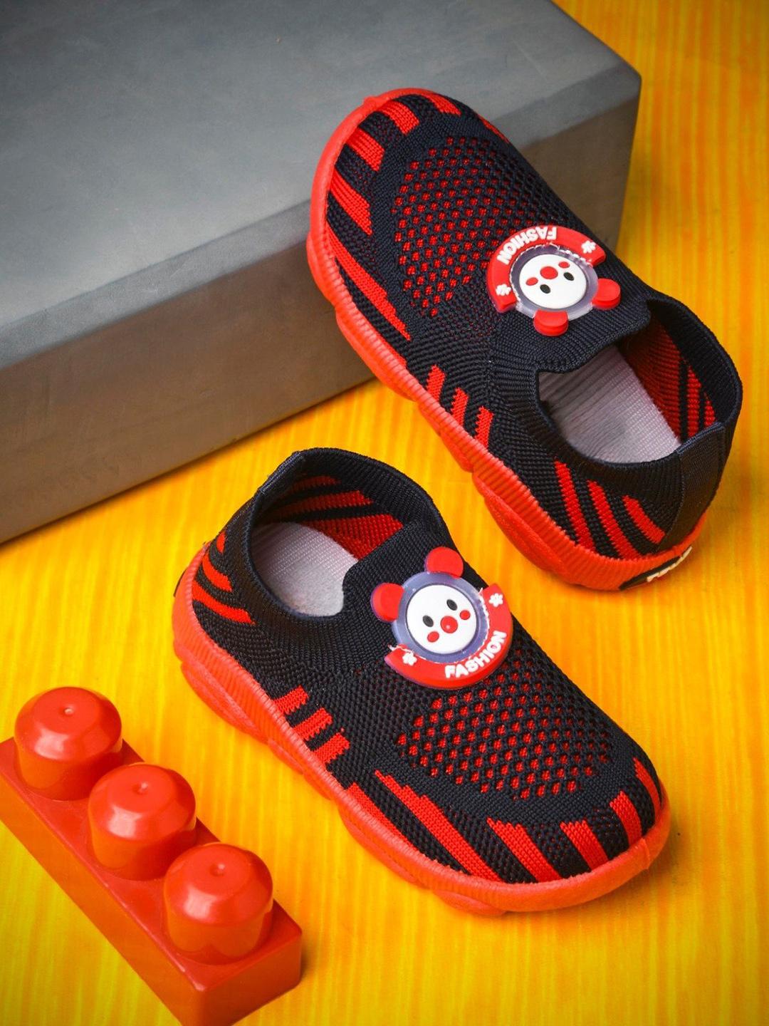 Buy HOOH Now Comfort In Fashion Kids Colourblocked Slip On Sneakers ...