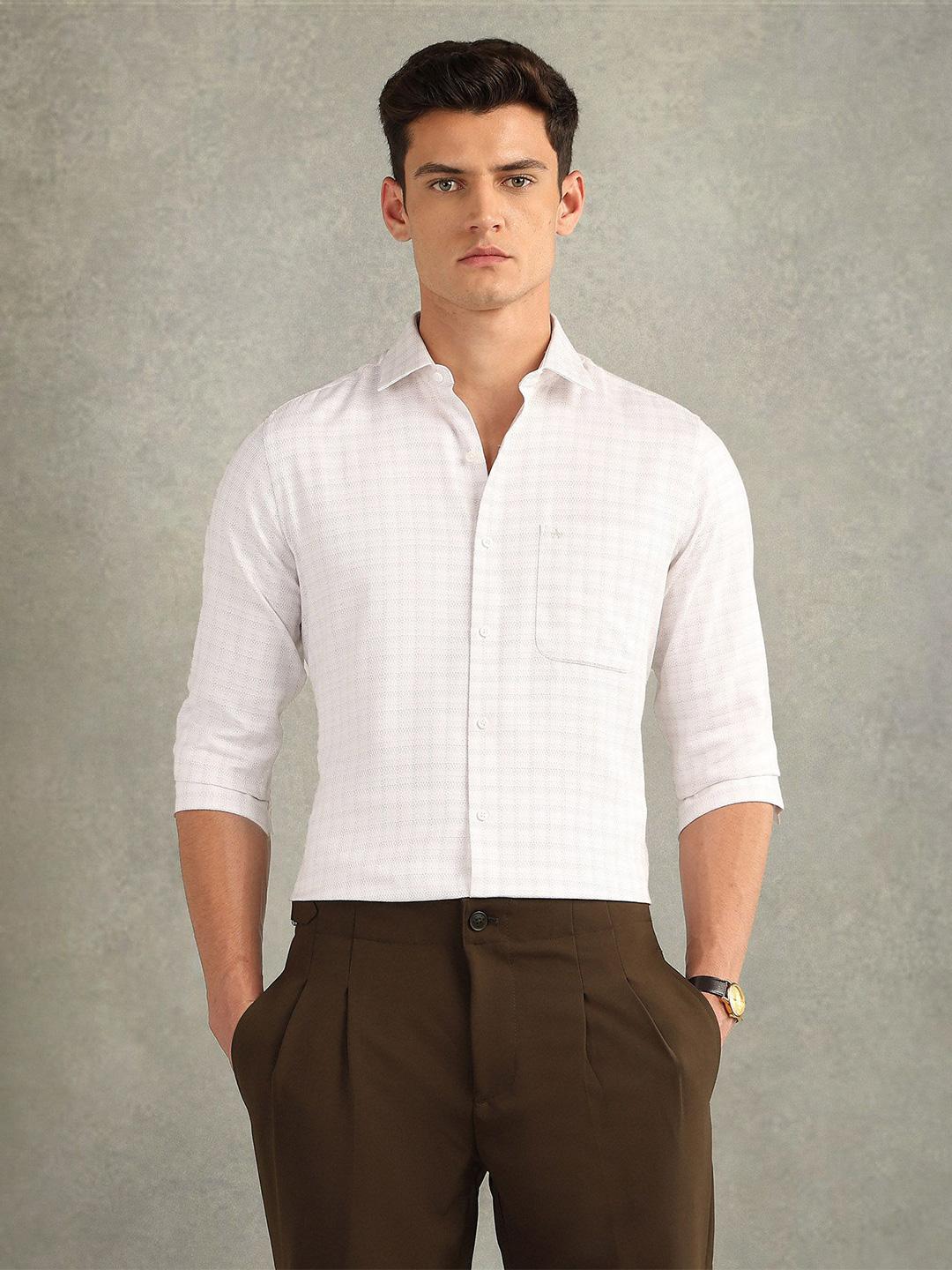 Buy Arrow Men Liberty Classic Fit Gingham Checked Spread Collar Pure ...