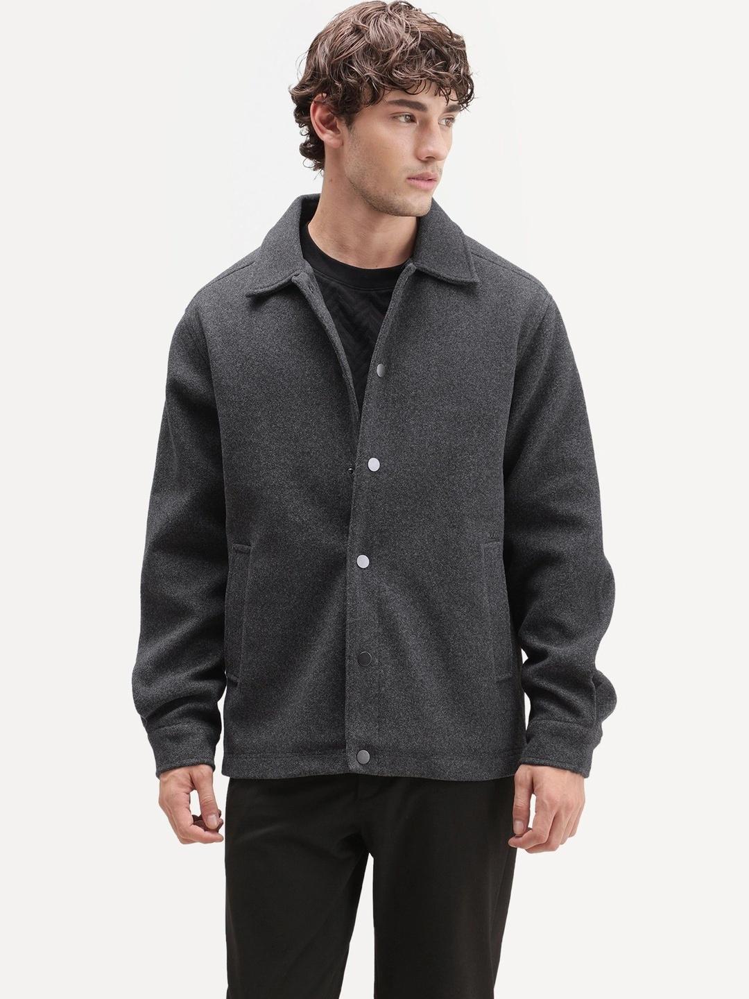 Buy RARE RABBIT Men Solid Mahu Tweed Spread Collar Button Front ...