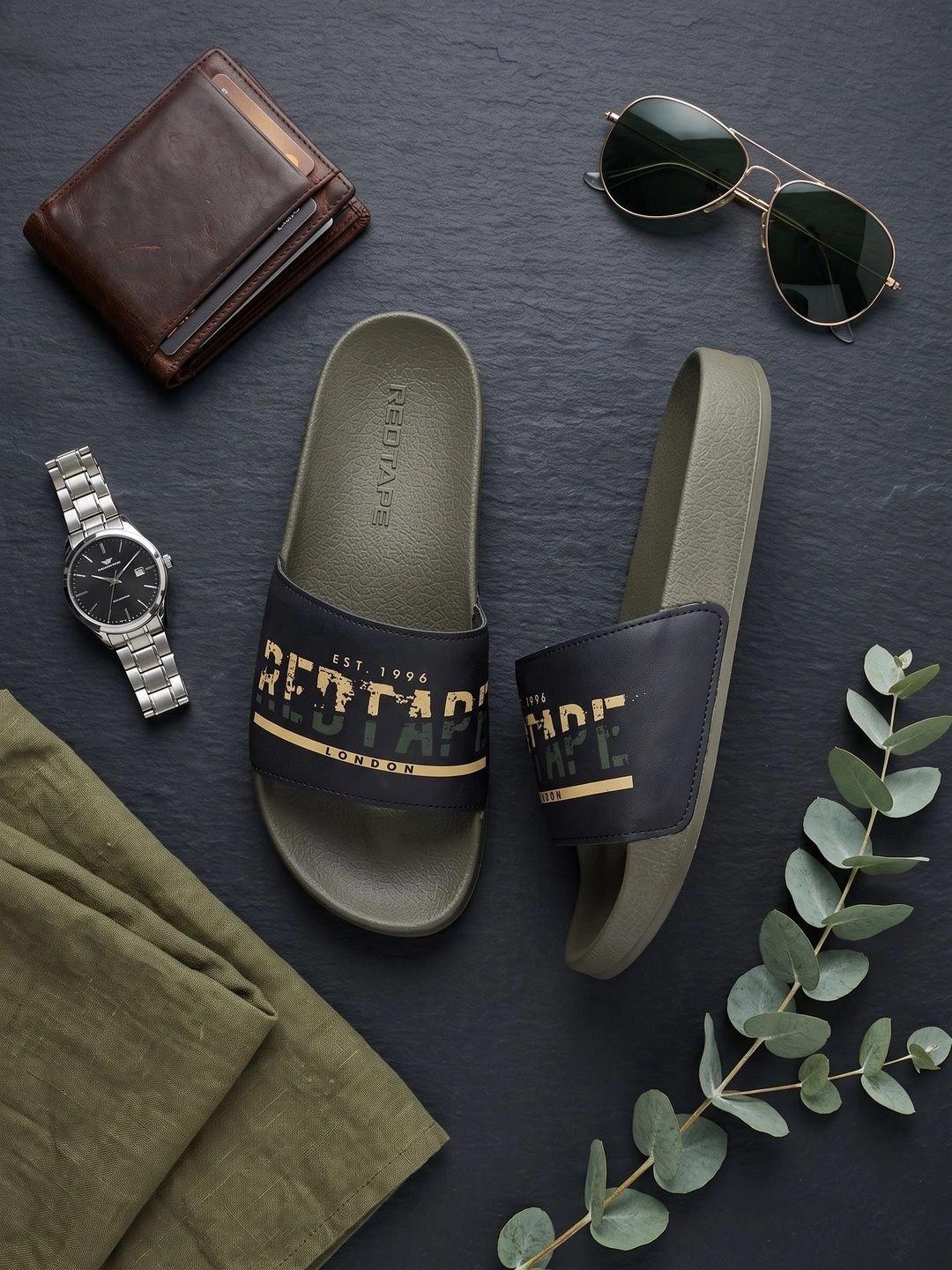 Red Tape Men Printed Sliders